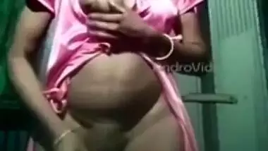 Desi Bhabhi Uradhura Fucks Video