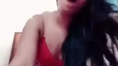 Cheating wife enjoys her lover’s dick deep in her cunt