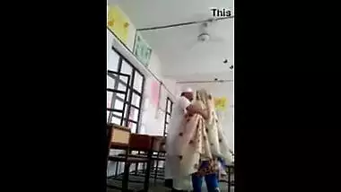 Indian mms of a mature bhabhi enjoy a quick fuck