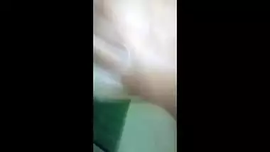 Tamil aunty bathing (new)