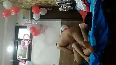 Loud moaning Indian XXX video with friends wife