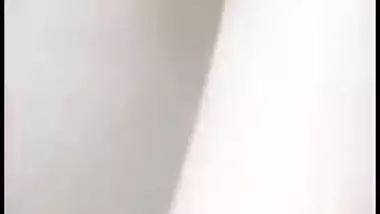 Moaning Desi webcam girl fingers her XXX pussy till getting orgasm