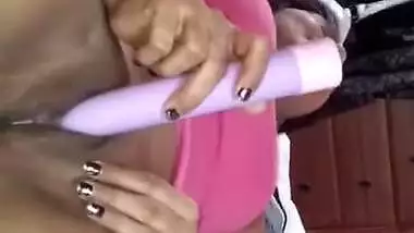 Paki bhabi blowjob and masterbating 2 clips part 2