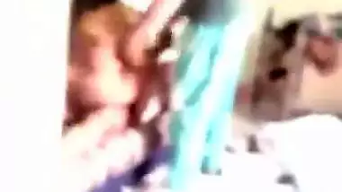 Lady enjoys a threesome sex with the two laborers