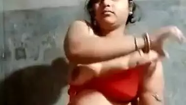 Bengali boudi sex mood naked in bathroom