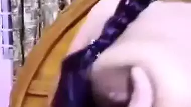 Desi white beauty girl boob show viral MMS