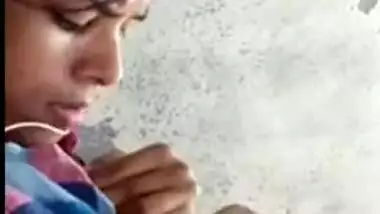 Attractive Desi girl lies on the bed and even flashes her XXX boobs