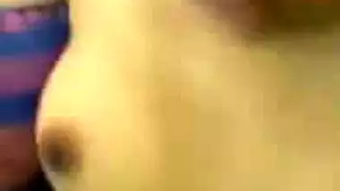 Man enjoys hardcore chudai of his 19-year-old GF