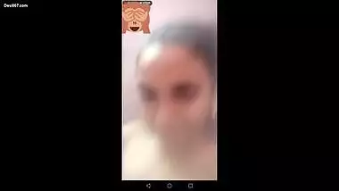 Tamil Girl Showing And Fingering 3Clip