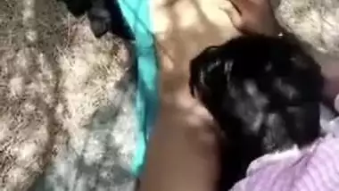 Sexy Tamil Girl Pussy Licking Outdoor By Lover 2 clip merge