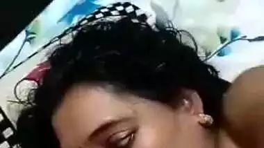 Beautiful Malayali aunty captured nude on cam