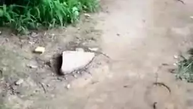 Outdoor Indian Sex! Rajasthani couple sex MMS video released online