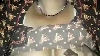 Desi Wife Boobs Pressing ridding Dick With Clear Hindi Audio