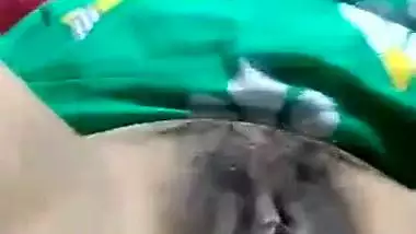 Desi village randi in saree exposing thick pussy