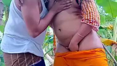 Sex in banana field by horny bhabhi with devar