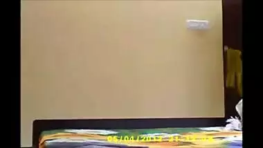 Mature bhabhi stripping nude hiddencam