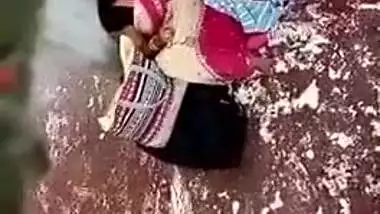 Mature Wife Outdoor Pussy Fingering by Lover