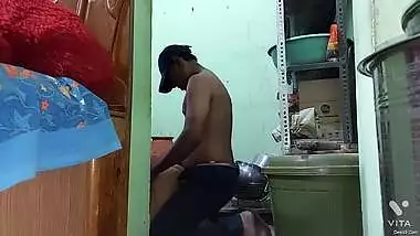 Desi Bhabhi Give Blowjob And Fucked In Kitchen