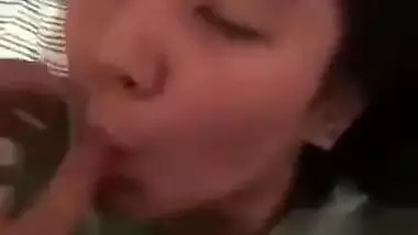 Young girl giving handjob and mouth fingered