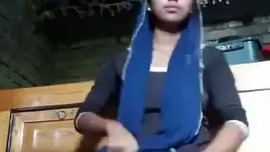 Bangladeshi Girl Fingering Pussy Wearing Condom