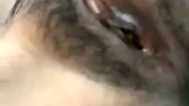 Desi sexy teen show her pussy