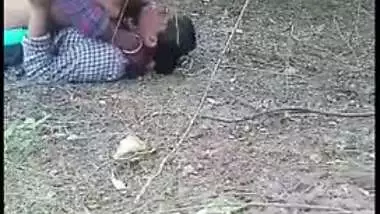 Cheating lewd wife is caught fucking outdoor with tramp, Desi mms XXX sex