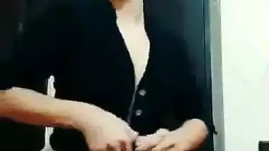 Mishti Basu, a Bengali-origin adult actress nude MMS