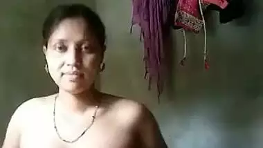 Desi beauty in bathroom