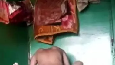 Village Desi XXX aunty loves riding her husband’s cock MMS