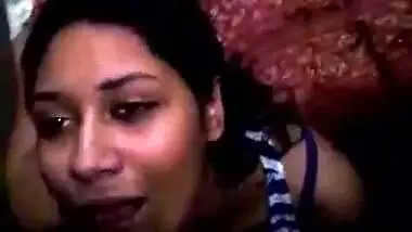 Young college girl’s Desi cum facial act on cam