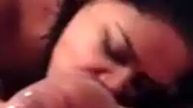 Bhabhi on vacation afterhower blowjob