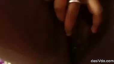Mature tight booby bhabhi fingering