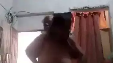 Desi local sex of an aunty fucking her father-in-law