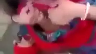 A quick desi blowjob of Bihari Bhabhi to her lover