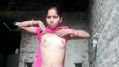 Slim married Bhabhi Dehati sexy nude show