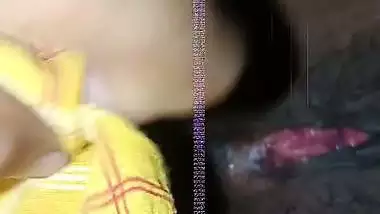 Wet cunt desi bhabhi fucking after giving a blowjob