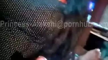 Indian aunty sucking cock-1