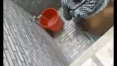 Desi girl caught pissing at home