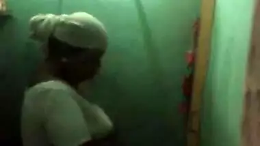 So fucken hot, sexy and awesome damn I wish I...