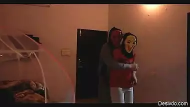 Desi girl fun with boyfriend best friend