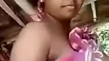 Dehati desi boudi from Bangladesh exposing natural nude figure