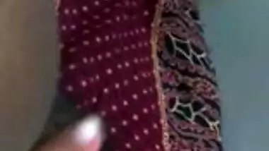 Delhi Sexy Girlfriend Priya Showing Boobs n Pussy 