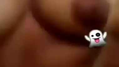 Breasty hot Bengali hotty goes topless in a live movie scene call