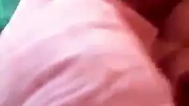 Amateur Indian car sex MMS video