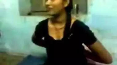 Desi College Girl MMS Exposing Tits