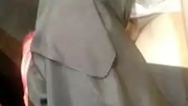 Hijab girl doing hot dick suck