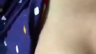 Unmarried girl boobs show viral selfie reloaded