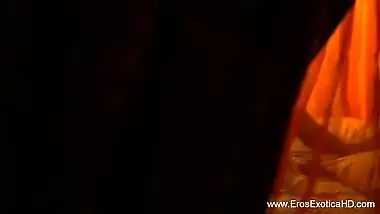 Discover Exotic Kama Sutra Water Healing Sensation